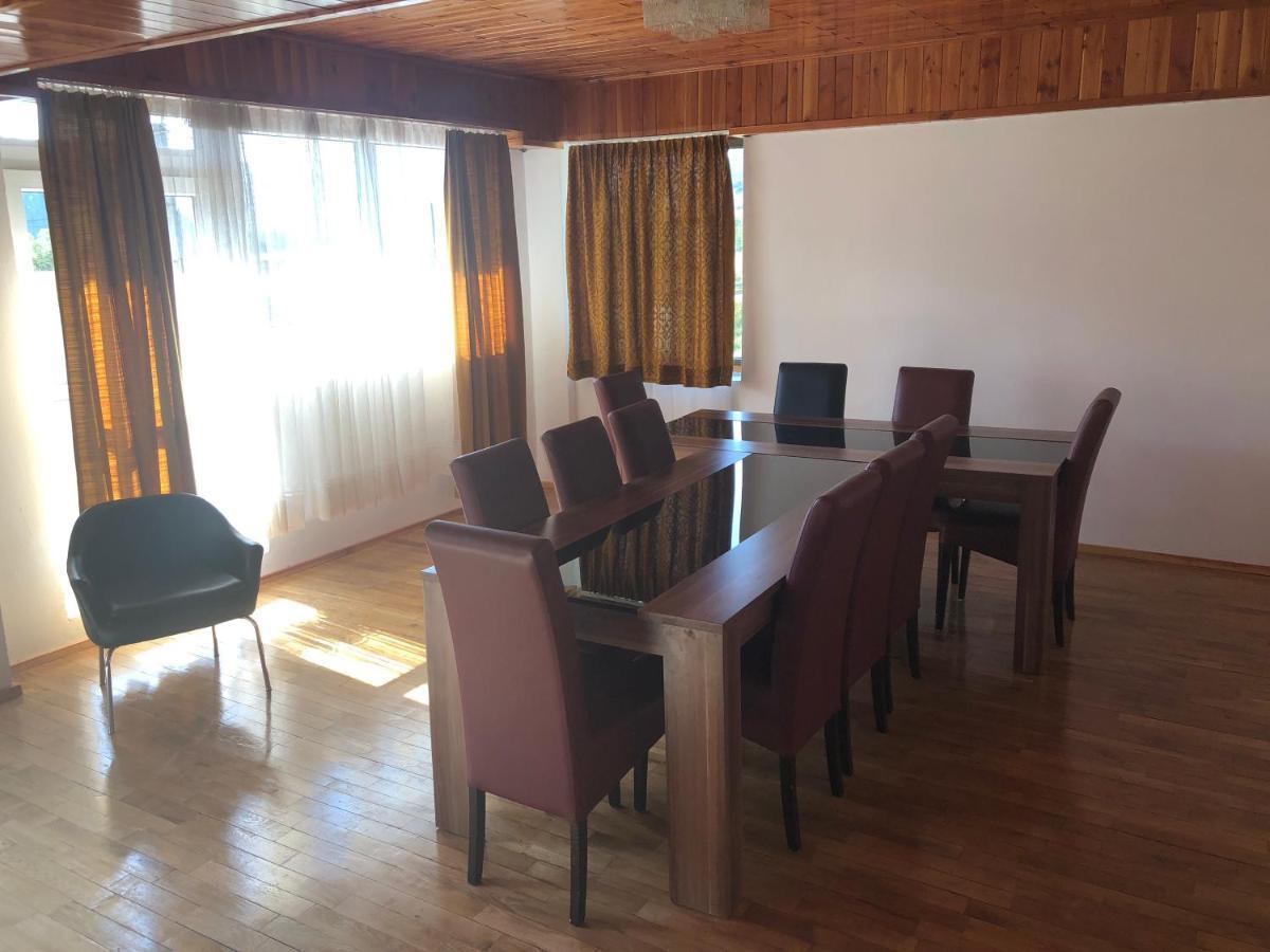Hôtel Time-Out - Valea Oltului à Balota  Extérieur photo